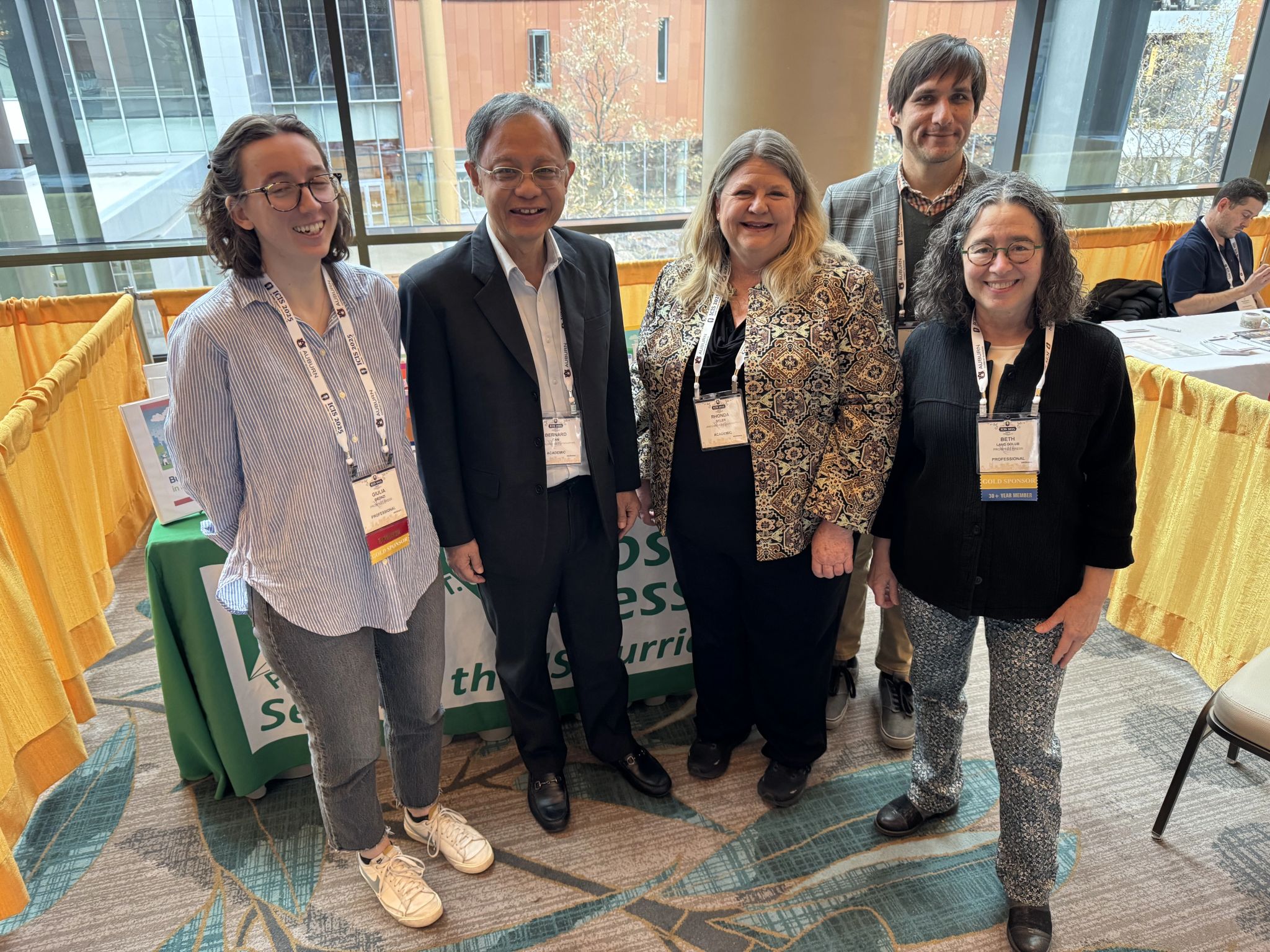 2025-12-15 ICIS conference co-chairs